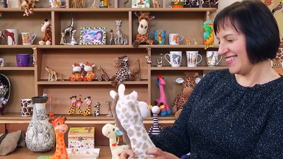 Колекця склалася якось сама собою, каже жінка, жирафка до жирафки Колекця склалася якось сама собою, каже жінка, жирафка до жирафки