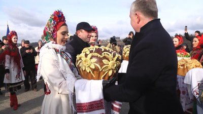 День Соборності на Хмельниччині: зустріч на межі трьох областей та встановлення рекорду