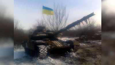 5-та рота легендарних танкістів-«кіборгів» 1-ої окремої гвардійської танкової бригади. 30 листопада 2014 року перед ними було поставлено завдання виїзду в аеропорт, щоб вдарити вогнем по позиціях сепаратистів у старому терміналі 5-та рота легендарних танкістів-«кіборгів» 1-ої окремої гвардійської танкової бригади. 30 листопада 2014 року перед ними було поставлено завдання виїзду в аеропорт, щоб вдарити вогнем по позиціях сепаратистів у старому терміналі