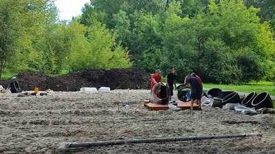 У парку "700-річчя Львова" облаштовують ігровий майданчик для дітей У парку "700-річчя Львова" облаштовують ігровий майданчик для дітей