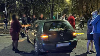 У Черкасах розслідують ДТП, у якій отримала травми мотоциклістка У Черкасах розслідують ДТП, у якій отримала травми мотоциклістка