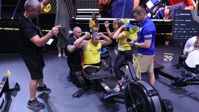 Емоції Івана Молдуна та його дружини Катерини на Іграх нескорених-2023, веслування на тренажерах Емоції Івана Молдуна та його дружини Катерини на Іграх нескорених-2023, веслування на тренажерах