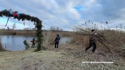 Власними силами: черкащани облаштували зони відпочинку Власними силами: черкащани облаштували зони відпочинку