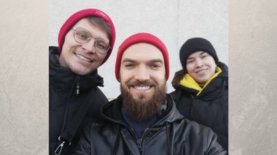 Поки фронтмен на війні, учасники черкаського гурту завершили роботу над його піснею про Дніпро Поки фронтмен на війні, учасники черкаського гурту завершили роботу над його піснею про Дніпро