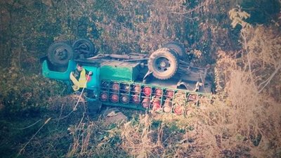 "Тільки через щасливий збіг не загинули люди". На трасі Суми-Путивль зіткнулися чотири автомобілі "Тільки через щасливий збіг не загинули люди". На трасі Суми-Путивль зіткнулися чотири автомобілі