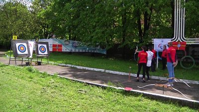 У Житомирі вперше провели чемпіонат зі стрільби з лука серед людей з інвалідністю У Житомирі вперше провели чемпіонат зі стрільби з лука серед людей з інвалідністю