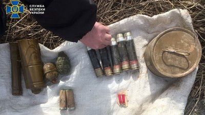Жителька Лисичанська, що приєдналась до бойовиків, зберігала вдома зброю та боєприпаси