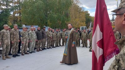 Сумських добровольців посвятили в козаки Сумських добровольців посвятили в козаки