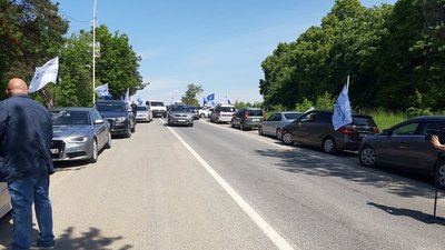 Автопробіг провели в Ужгороді представники ОПЗЖ до 9 травня (ФОТО, ВІДЕО)