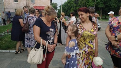 На Сумщині виступили проти переселення вихованців психоневрологічного інтернату до приміщення школи На Сумщині виступили проти переселення вихованців психоневрологічного інтернату до приміщення школи