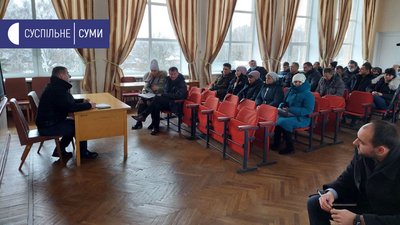 У Недригайлові люди перекрили трасу через непорозуміння з місцевою агрофірмою У Недригайлові люди перекрили трасу через непорозуміння з місцевою агрофірмою