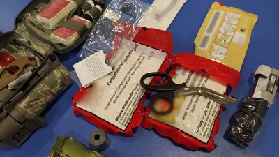 У Сумах бійців тероборони навчали тактичній медицині У Сумах бійців тероборони навчали тактичній медицині