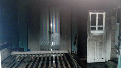 На Буковині чоловік підпалив будинок, де перебувала його 4-річна племінниця