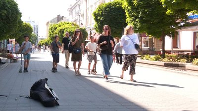 В Івано-Франківську заборонили виступи російською мовою на вулицях