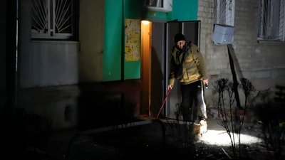 Удар по Харкову у ніч на 2 березня: фоторепортаж Удар по Харкову у ніч на 2 березня: фоторепортаж