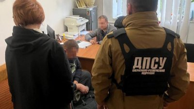 На Львівщині викрили ще один канал переправлення чоловіків призовного віку за кордон