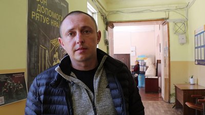 На сесії Охтирської районної ради склали повноваження троє депутатів На сесії Охтирської районної ради склали повноваження троє депутатів