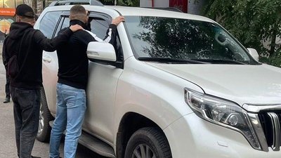 Сім тисяч доларів за перетин кордону. Жителя Кривого Рогу підозрюють у незаконному переправленні військовозобов`язаних