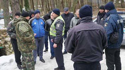 Поліцейські Тернопільщини навчалися підтримувати громадський порядок під час масових заходів
