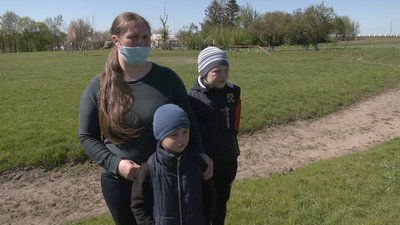 У селі на Волині хочуть закрити малокомплектну школу через недофінансування. Місцеві проти У селі на Волині хочуть закрити малокомплектну школу через недофінансування. Місцеві проти