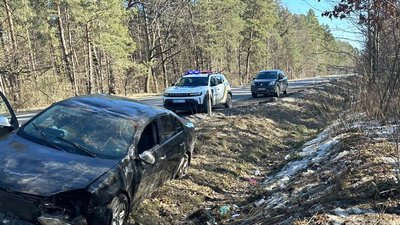На Шепетівщині поліцейські встановлюють обставини ДТП, у якій травмувався чоловік