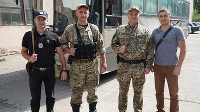 Зведений загін тернопільських поліцейських вирушив на схід Зведений загін тернопільських поліцейських вирушив на схід