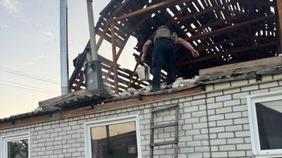 золочів, пошкоджений будинок