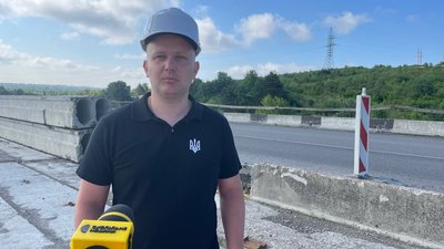 Микола Довгошия, начальник Служби відновлення та розвитку інфраструктури в Тернопільській області Микола Довгошия, начальник Служби відновлення та розвитку інфраструктури в Тернопільській області