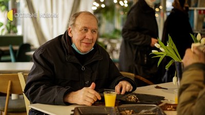 Безкоштовні обіди для пенсіонерів у центрі Києва Безкоштовні обіди для пенсіонерів у центрі Києва
