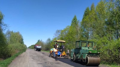 На автодорозі регіонального значення на Волині латають ями. Де саме На автодорозі регіонального значення на Волині латають ями. Де саме