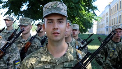 У Житомирі склали присягу півтори сотні офіцерів запасу У Житомирі склали присягу півтори сотні офіцерів запасу