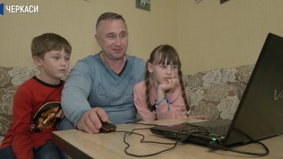 Останній дзвінок пролунав у Черкасах онлайн Останній дзвінок пролунав у Черкасах онлайн