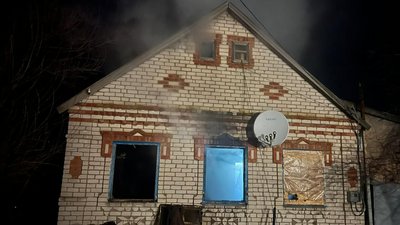 Пожежа у Запорізькому районі через обстріли РФ, 8 лютого