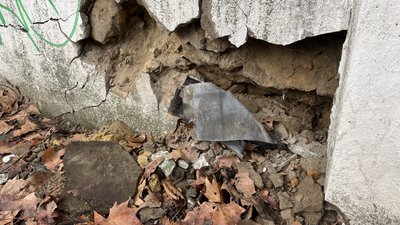 Російські окупанти вчергове обстріляли середмістя Херсона Російські окупанти вчергове обстріляли середмістя Херсона
