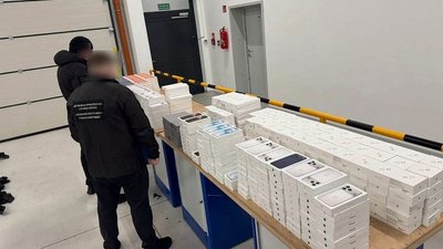 Виявлений незадекларований товар у сховку