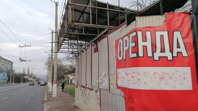 У Кропивницькому більше половини зупинок не мають власника У Кропивницькому більше половини зупинок не мають власника
