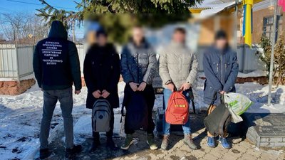 Хотіли потрапити до Молдови за вказівками телеграм-каналу: на Одещині прикордонники затримали чотирьох чоловіків