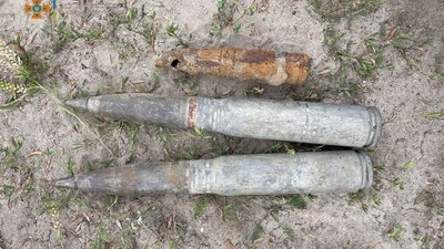За добу на Сумщині рятувальники виявили 6 вибухонебезпечних предметів За добу на Сумщині рятувальники виявили 6 вибухонебезпечних предметів