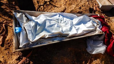 У деокупованих громадах Миколаївщини ексгумували тіла трьох місцевих жителів У деокупованих громадах Миколаївщини ексгумували тіла трьох місцевих жителів