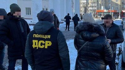 У Хмельницькому затримали на одержанні хабаря доцентку одного з університетів