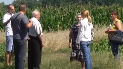 Селянам у Хмелівці на Сумщині не дають землю через зволiкання селищної ради - Держгеокадастр