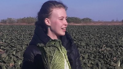 Досліджує властивості капусти: як школярка з Херсона стала членкинею Нью-Йоркської академії наук Досліджує властивості капусти: як школярка з Херсона стала членкинею Нью-Йоркської академії наук