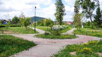 З 4 травня парки та торговельні центри Мукачева будуть відкриті