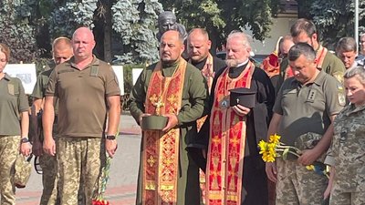 Сонях пам'яті: вшанували полеглих на війні захисників