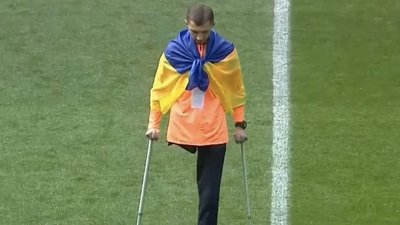 Розіграв м'яч на матчі "Шахтар"-"Львів" на милицях. Історія кулеметника Євгенія Шваба