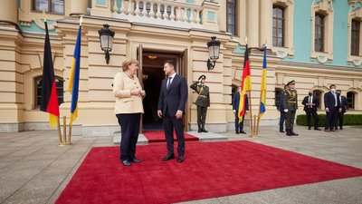 Зеленський і Меркель проводять зустріч у Маріїнському палаці. Про що говоритимуть