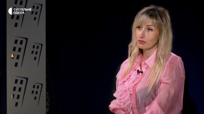 Вуста не говорять, язик онімів — перші ознаки інсульту: інтерв’ю з амбасадоркою "Супергероїв FAST" Вуста не говорять, язик онімів — перші ознаки інсульту: інтерв’ю з амбасадоркою "Супергероїв FAST"