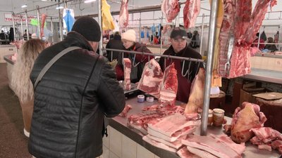 ціни на новорічний стіл ціни на новорічний стіл