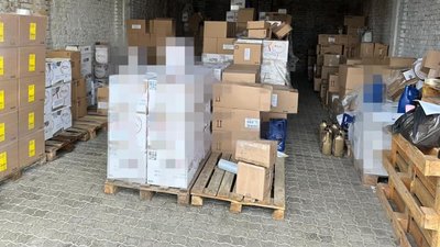 Підпільний цех із виробництва моторних мастил