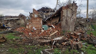 У якому стані сільська агрофірма, на якій працювала чверть села, після двох російських авіабомб У якому стані сільська агрофірма, на якій працювала чверть села, після двох російських авіабомб